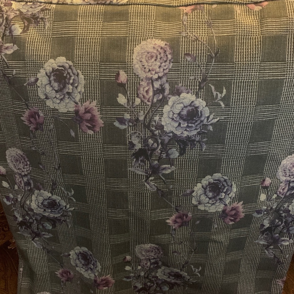 Soho Apparel grey plaid/ purple flower skirt